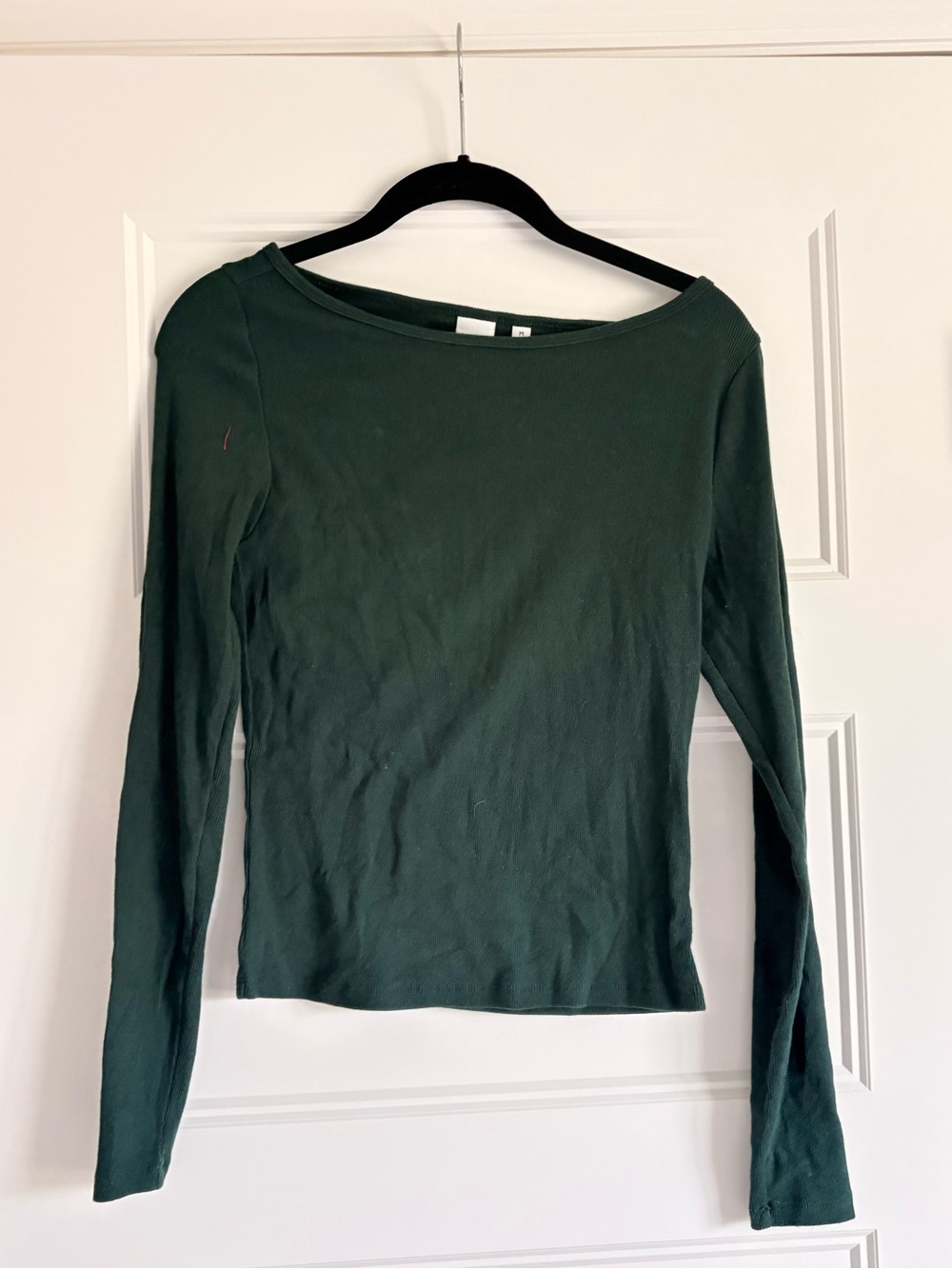 Aritzia boat neck long sleeve ribbed shirt, dark green, size medium